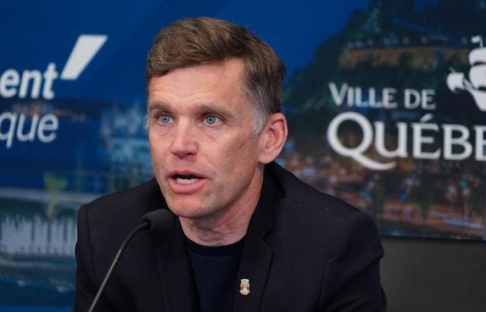 Die CAQ nimmt ein weiteres „Bein“ beim Bürgermeister von Quebec