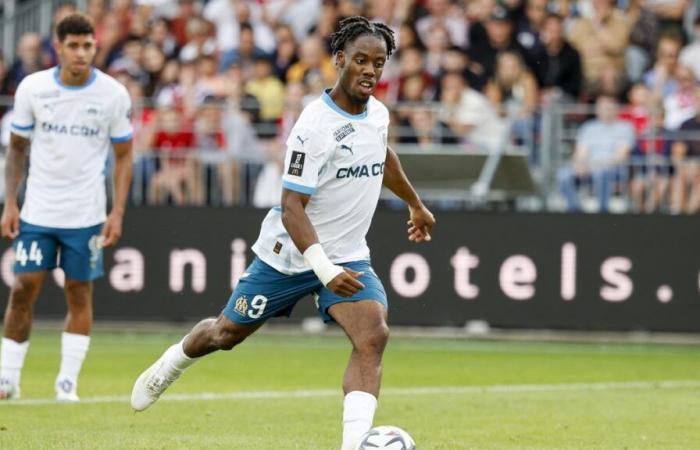 Bafétimbi Gomis’ Meinung zu Elye Revelation