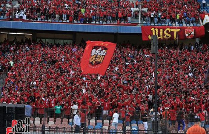 In der Nacht der Feierlichkeiten zum 44. Schild. Für die Gruppenphase der African Champions League