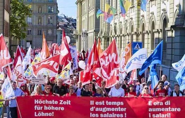 15.000 Menschen auf der Straße für höhere Löhne