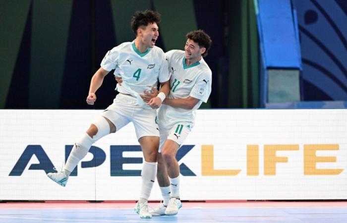 Spanien siegt bei der FIFA Futsal-Weltmeisterschaft™ gegen Neuseeland