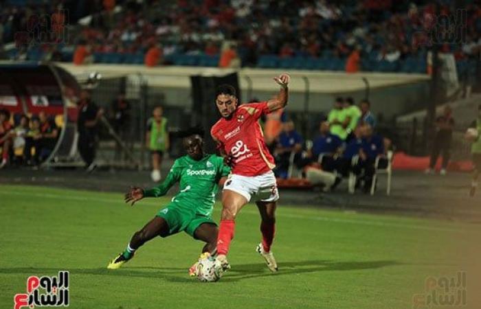 In der Nacht der Feierlichkeiten zum 44. Schild. Für die Gruppenphase der African Champions League