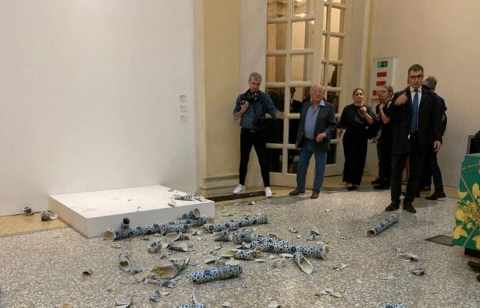 Ai Weiwei-Skulptur in italienischem Museum von Besucher zerstört – Libération