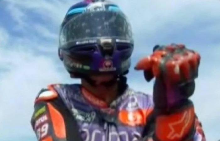 Zwischen den Kontakten auf der Strecke, dem erhobenen Mittelfinger und dieser Englischstunde muss Liberty Media in Misano Angst gehabt haben