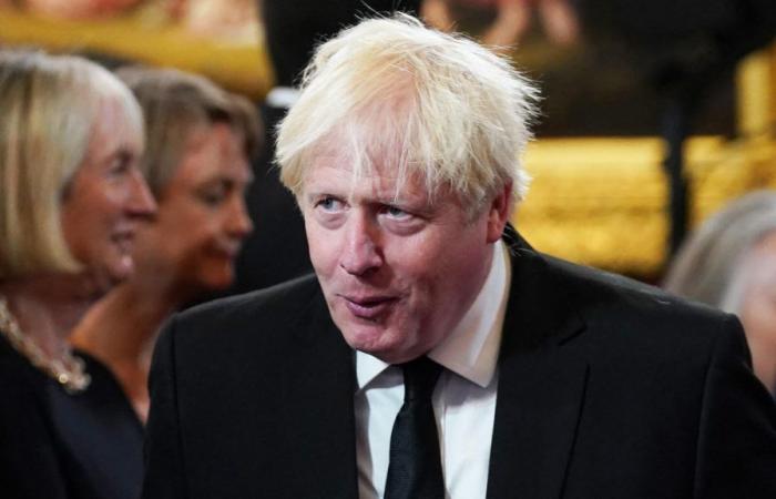 Um Anti-Covid-Impfstoffe zu stehlen, erwog Boris Johnson einen „Seeangriff“ in den Niederlanden