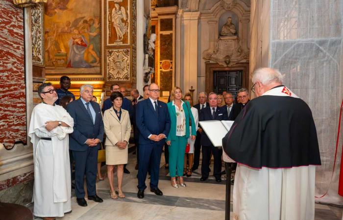 Fürst Albert II. besucht die schönsten römischen Paläste und huldigt Prinz Ludwig I