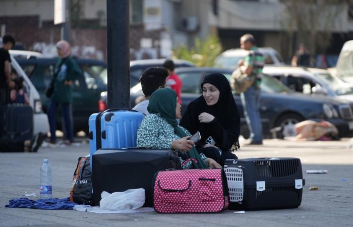 Auf den Bürgersteigen Beiruts die große Bestürzung der Vertriebenen aus den südlichen Vororten