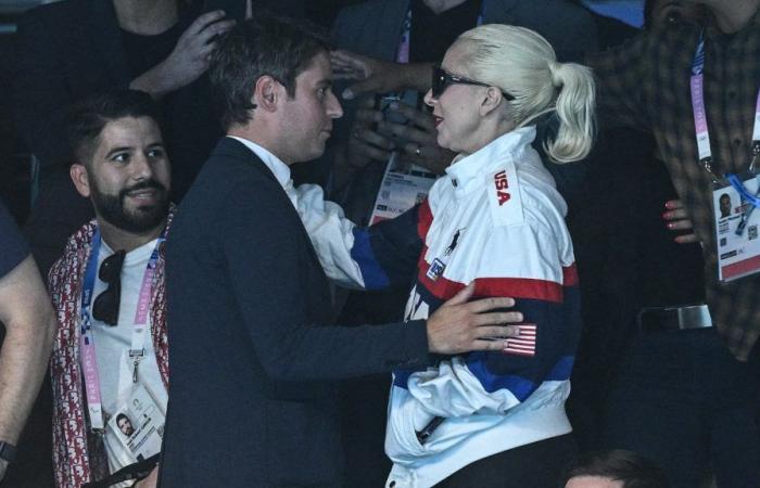 Lady Gaga erzählt, wie Gabriel Attal der Welt offenbarte, dass sie verlobt war