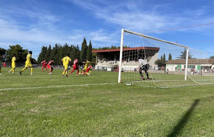 IN BILDERN Freuden und Enttäuschungen für die Gardois im französischen Fußballpokal