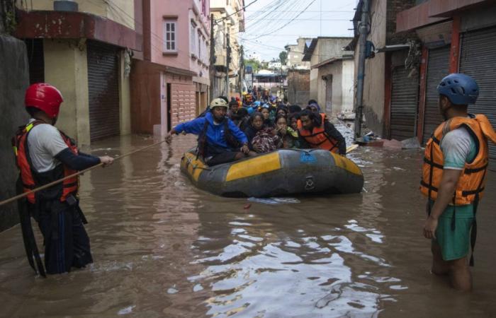 In Nepal gab es bei Überschwemmungen mindestens 126 Tote und 63 Vermisste