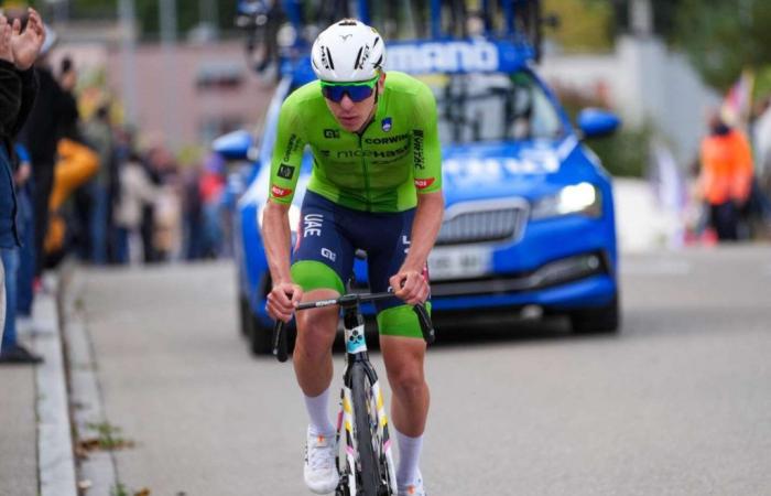 Tadej Pogacar krönte sich nach einer Flucht über mehr als 100 Kilometer zum Weltmeister im Straßenradfahren