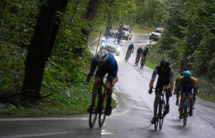 Schweizer Radrennfahrer im Alter von 18 Jahren gestorben, nachdem er bei einem Unfall bei Straßen-Weltmeisterschaften tödliche Kopfverletzungen erlitten hatte