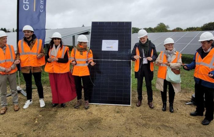 Einweihung des ersten Photovoltaikkraftwerks in Coulombiers