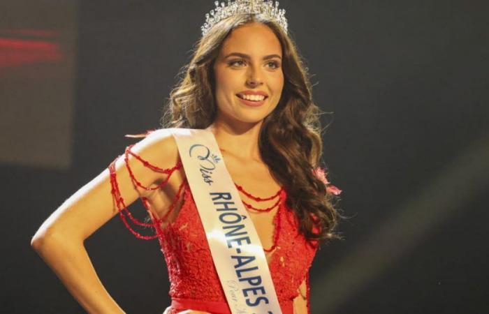 Wettbewerb. Villeurbane Alexcia Couly wählte Miss Rhône-Alpes, eine Aindinoise auf dem Podium