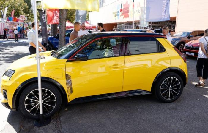 Bevor er bei den Händlern ankommt, wird der elektrische Renault 5 auf der Messe in Marseille ausgestellt