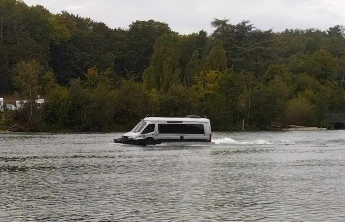 Was sind diese erstaunlichen Amphibienshuttles, die man in der Seine sieht?