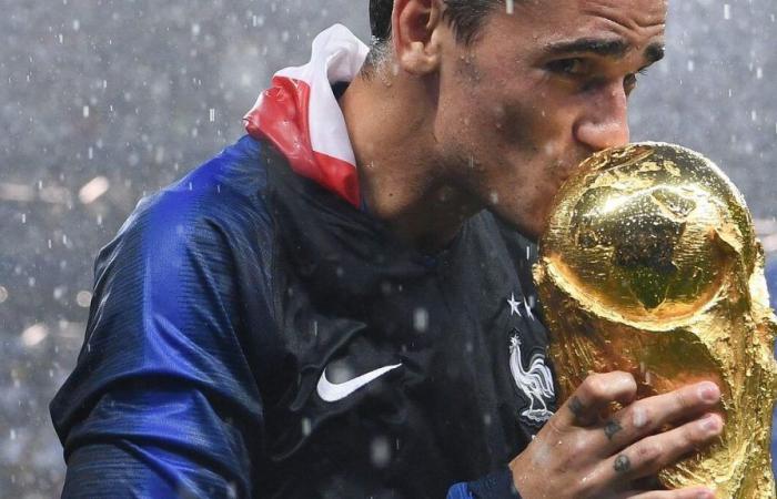 DIREKT. Antoine Griezmann beendet zur Überraschung aller seine internationale Karriere. Erleben Sie diesen historischen Tag noch einmal