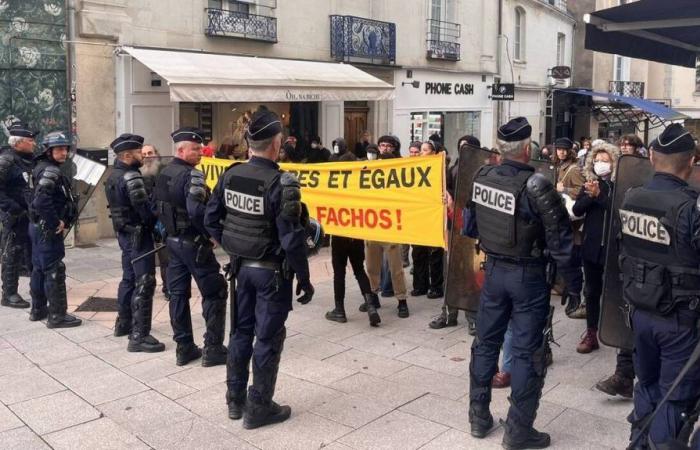 Zwei Demonstrationen bringen mehr als 200 Menschen in Angers zusammen