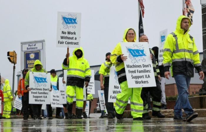 Amerikanische Hafenarbeiter im Streik, erstmals seit 1977 – 10.01.2024 um 18:56 Uhr