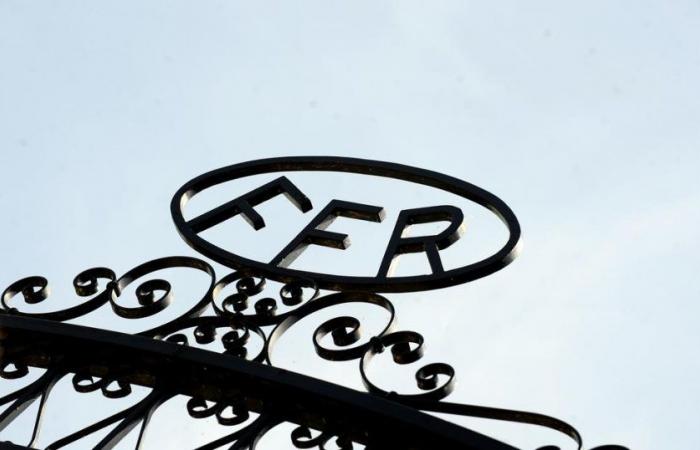 Die 16 Mitglieder der Opposition treten aus dem FFR-Lenkungsausschuss aus