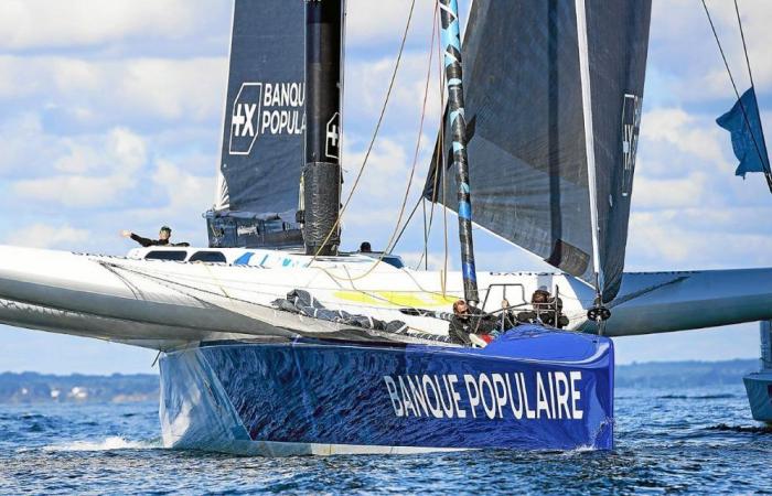 Die ultimative „Banque Populaire XI“ von Armel Le Cléac’h gewinnt das Finistère Atlantique in Antibes