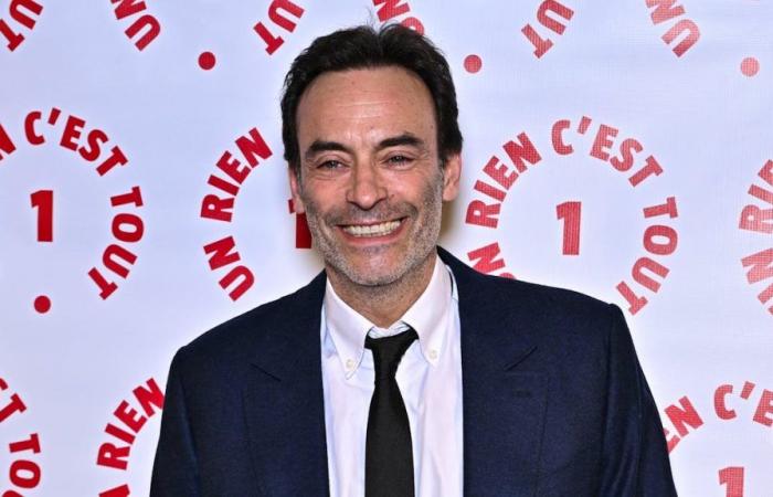 Anthony Delon feiert seinen 60. Geburtstag mit seinen Töchtern und Alain-Fabien