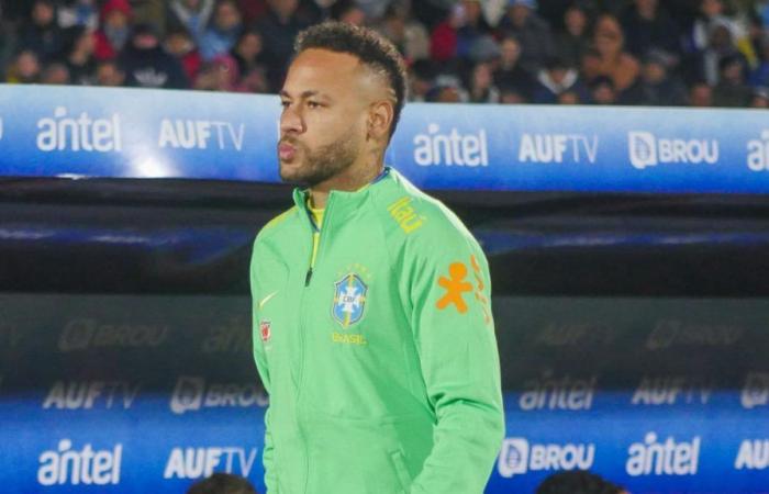 Barça würde eine Rückkehr von Neymar in Betracht ziehen, der gerade das Training in Saudi-Arabien wieder aufgenommen hat