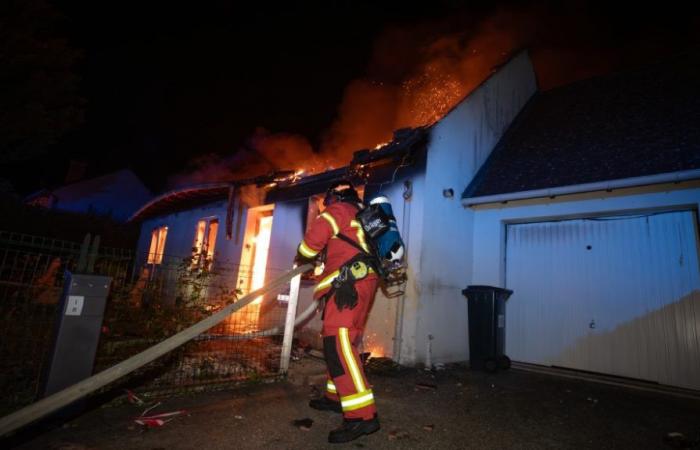 Bonvillers. Eine Person kommt bei Hausbrand ums Leben