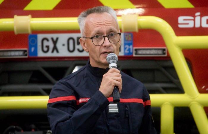 Die Behörden gratulieren den Feuerwehrleuten, die als nationale Verstärkung abgereist sind