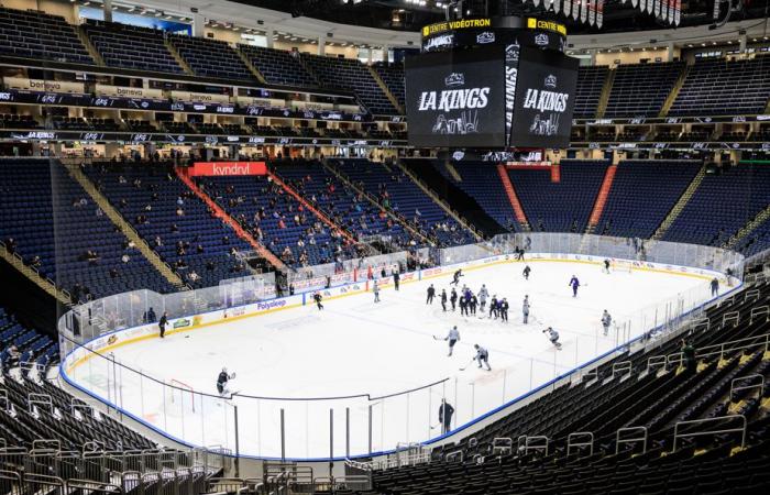 Die Könige kommen mit ausgestreckten Händen in Quebec an