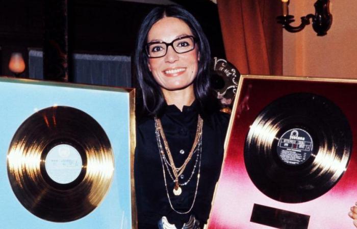 Mit fast 90 Jahren verabschiedet sich die internationale Gesangsikone Nana Mouskouri!