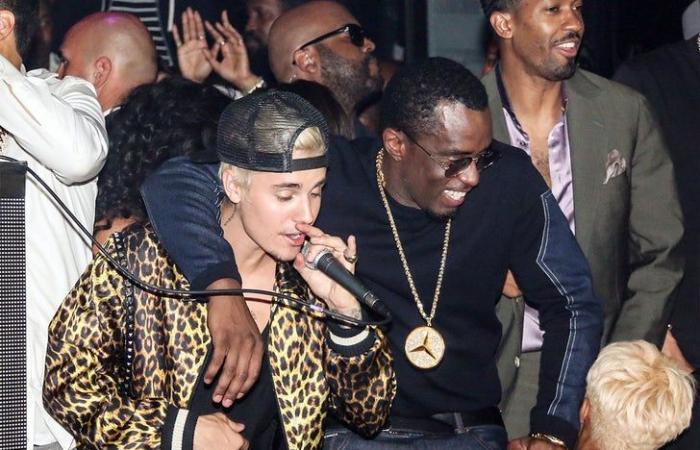 Diddy und Justin Bieber kommen sich in einer Serie von Throwback-Fotos sehr nahe