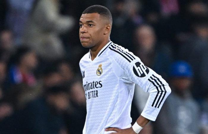 Mbappé steht im Kader von Real Madrid und trifft trotz seiner Abwesenheit bei den Blues auf Villarreal