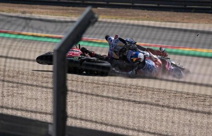 MotoGP bemerkte sogar Carmelo Ezpeleta: „Was ich von der FIM verlangen werde, ist, dass die Entscheidungen der Kommissare konsistent sind.“