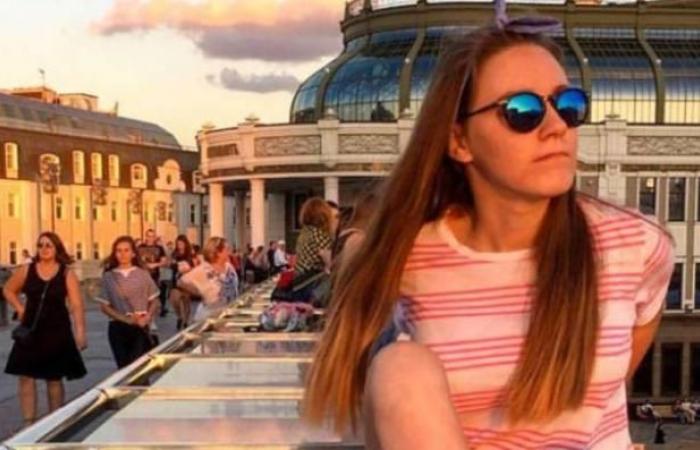 Influencerin Arina Glazunova, 24, filmte ihren eigenen Tod live in den sozialen Medien, während sie singend und durch die Straße ging – Video