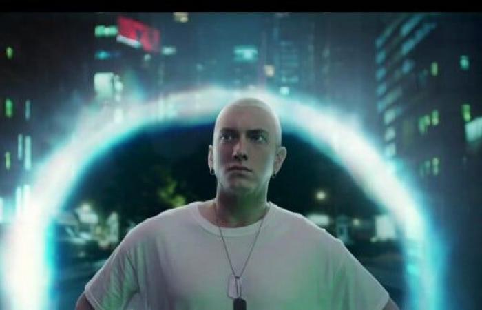 Eminem glaubt es nicht und wir auch nicht: Seine Tochter erzählt ihm auf denkwürdige Weise, dass er Großvater wird