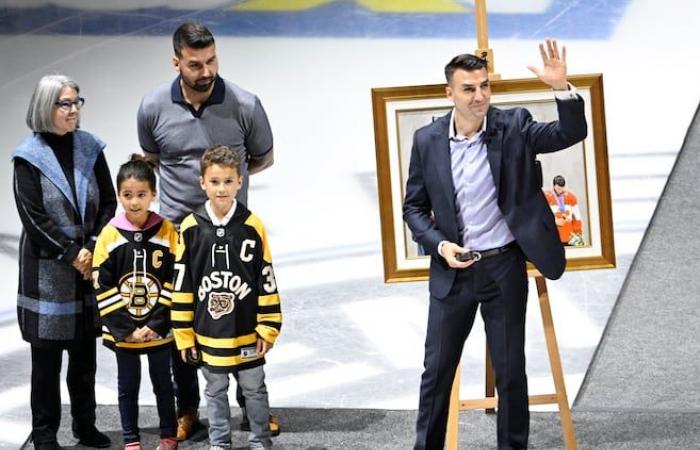 Patrice Bergeron stiehlt den Kings and Bruins in Quebec die Show