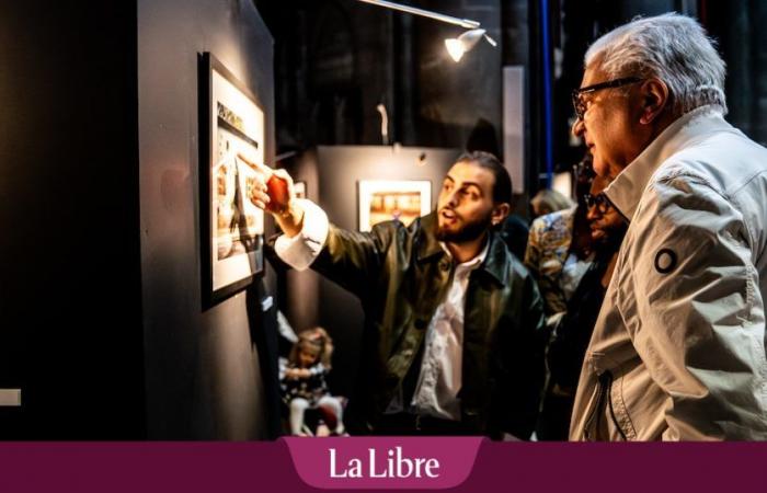 Prinz Laurent besuchte die Ausstellung unseres Fotografen Ennio Cameriere in der Stiftskirche von Huy (Fotos)