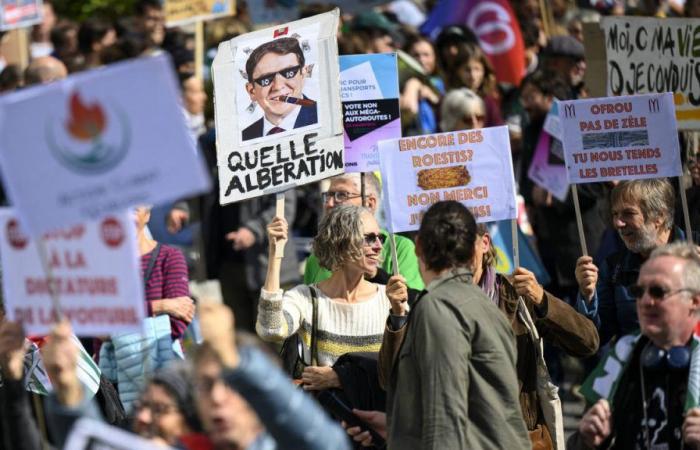 „Wer die Straßen sät, erntet den Verkehr“: In Genf und Lausanne sagen Hunderte Demonstranten Nein zum Autobahnausbau