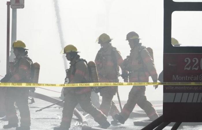 Ein Großbrand verwüstet ein Gebäude in der Altstadt von Montreal, mindestens zwei Tote