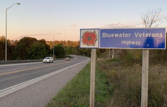 Am Eingang zum „schönsten Dorf Kanadas“ sorgt ein Schild für Unruhe