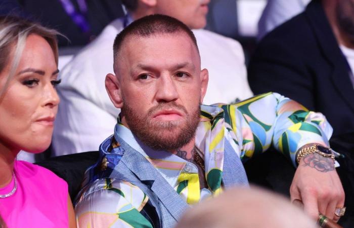 „Habe es nicht einmal versucht“ – Conor McGregor kritisiert Kevin Holland, nachdem er wegen einer „lächerlichen“ Verletzung aus dem UFC 307-Duell ausgestiegen ist