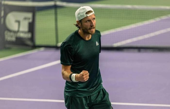 Vendée-Tennis eröffnet. Lucas Pouille dominiert Quentin Halys und gewinnt die Trophäe