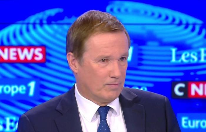 „Man kommt in Frankreich an und hat fünf Jahre lang keine Hilfe“, schlägt Nicolas Dupont-Aignan vor