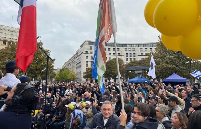 Tausende Menschen in Paris unterstützen Israel und die Opfer des 7. Oktober