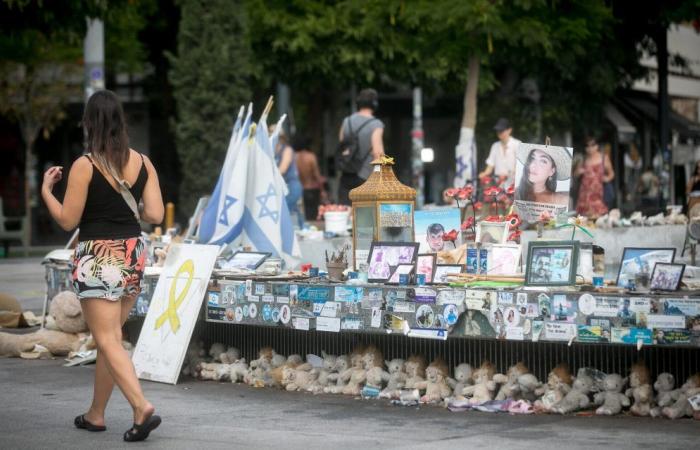 Die von Familien organisierte Gedenkfeier zum 7. Oktober ist auf 2.000 Personen begrenzt