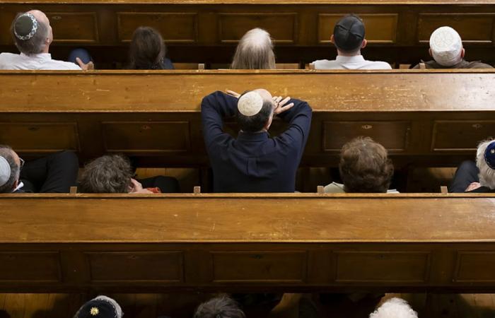 Gedenken an die Opfer des 7. Oktober in einer Berner Synagoge