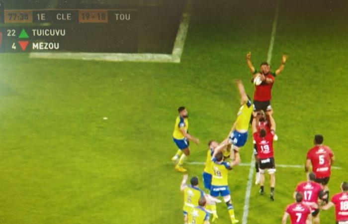 Top 14 – Clermont – Toulon: Die Schiedsrichterleistung von Herrn Marbot steht auf dem Prüfstand, blicken Sie auf ein stürmisches Ende des Spiels zurück