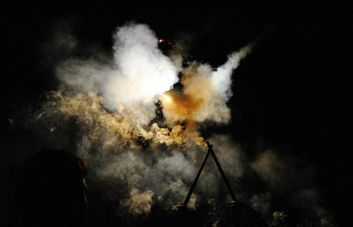 Drama in der Vendée: „Es gab einen großen Boom“, ein Flugzeug stürzt neben einem Haus ab, explodiert und tötet zwei Menschen