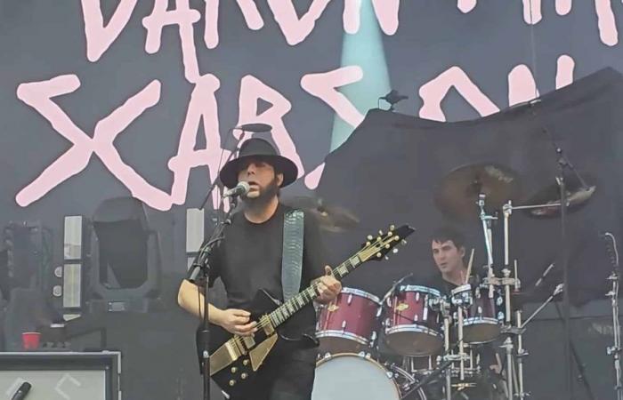 Scars On Broadway kehrt live mit Daron Malakian zurück